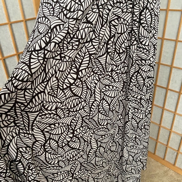 Lapis Leaf Print Brown & Tan Stretch Maxi Skirt SZ L - Picture 3 of 9